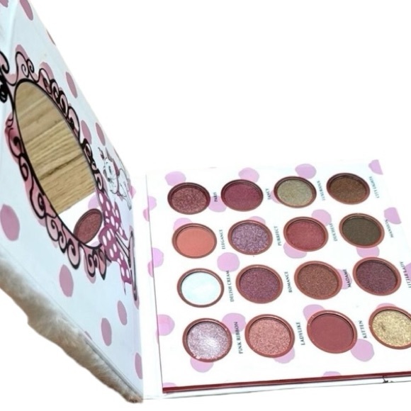 Disney Marie Aristocats Eyeshadow 15 Shades Large Palette - Picture 7 of 7